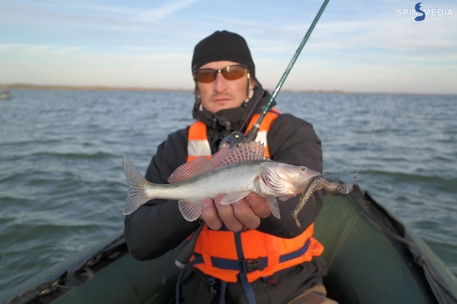 Рыбака на веселовском водохранилище Рыбака на веселовском водохранилище